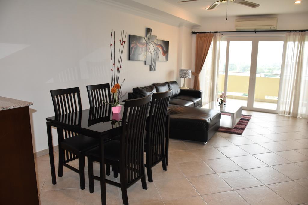 View Talay Residence 6 Wongamat Beach Pattaya Buitenkant foto